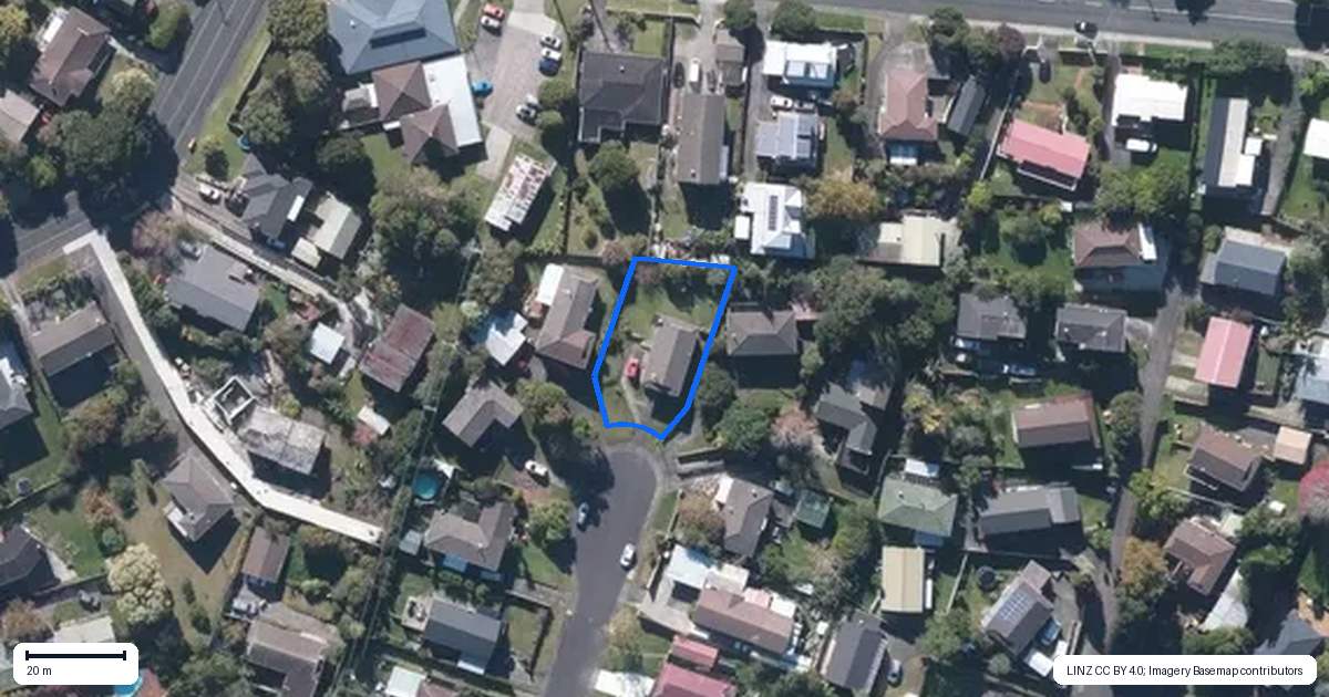 Property context map for 20 Cushla Place, Massey, Auckland
