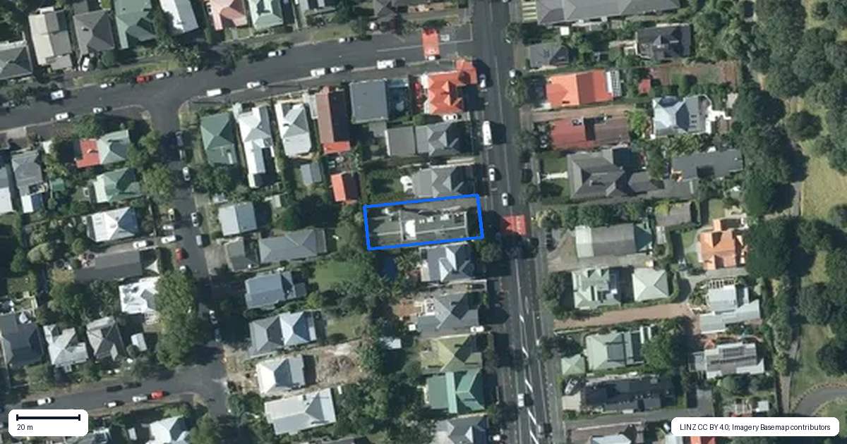 Property context map for 2/145 Victoria Road, Devonport, Auckland