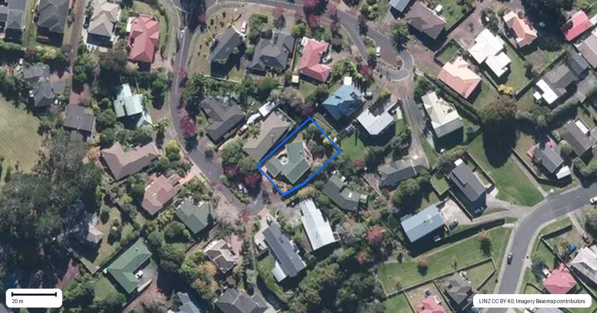 Property context map for 8 Princess Maria Place, Massey, Auckland