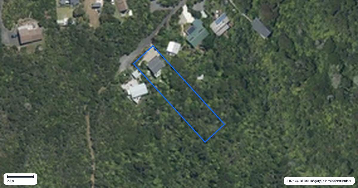 Property context map for 56 Te Ahuahu Road, Piha