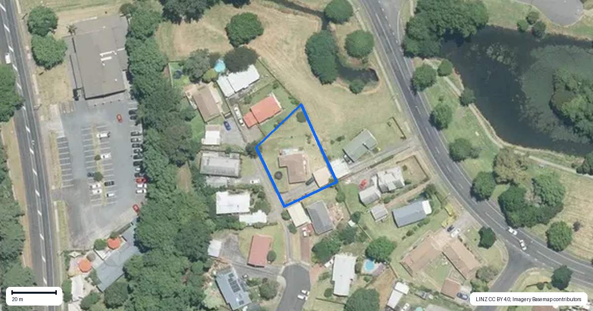 Property context map for 15 Edwards Court, Pukekohe