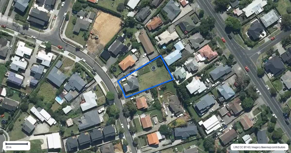 Property context map for 60 Castledine Crescent, Glen Innes, Auckland