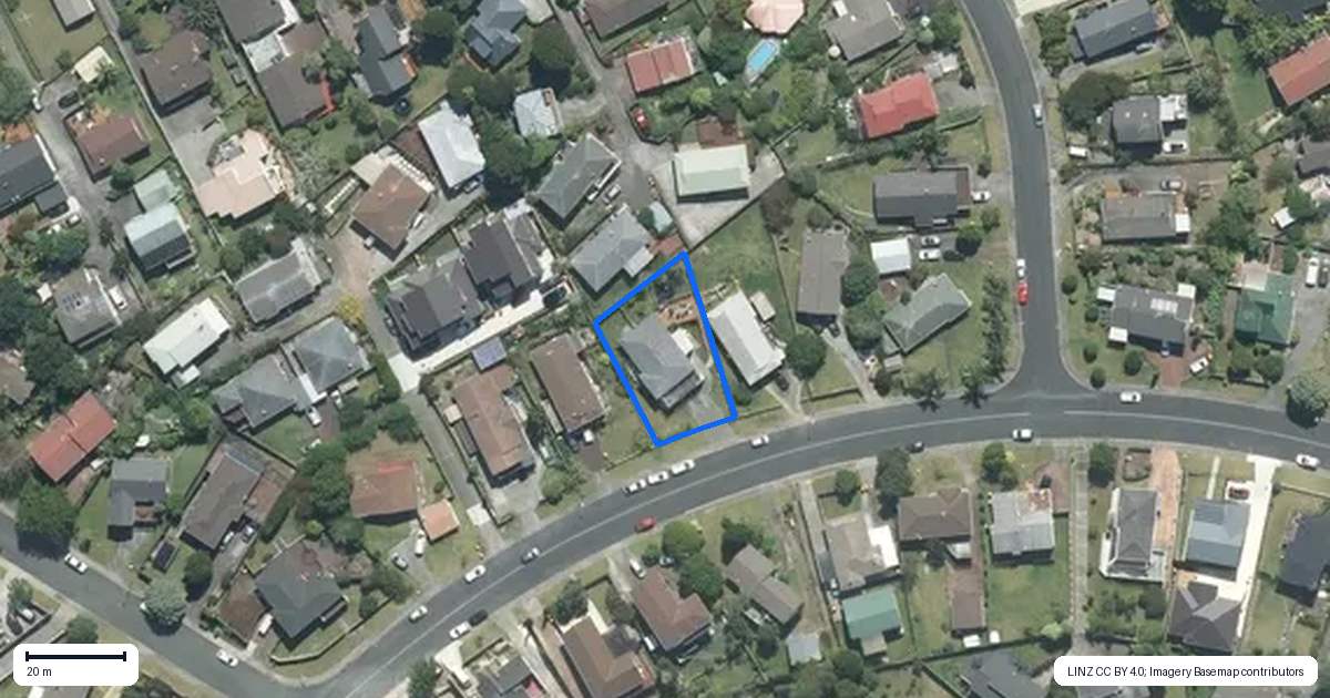 Property context map for 32 Athena Drive, Totara Vale, Auckland