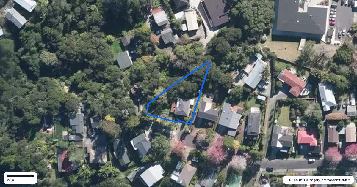 Property context map for 41 Valley View Road, Glenfield, Auckland