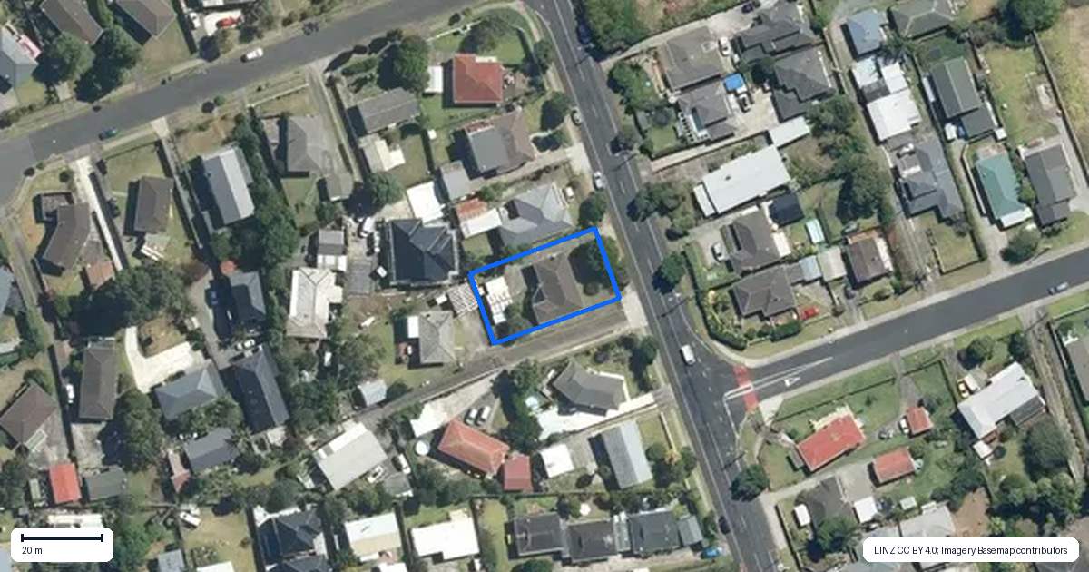 Property context map for 60 Wallace Road, Mangere Bridge, Auckland