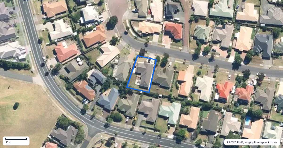 Property context map for 18 Montecito Place, Golflands, Auckland