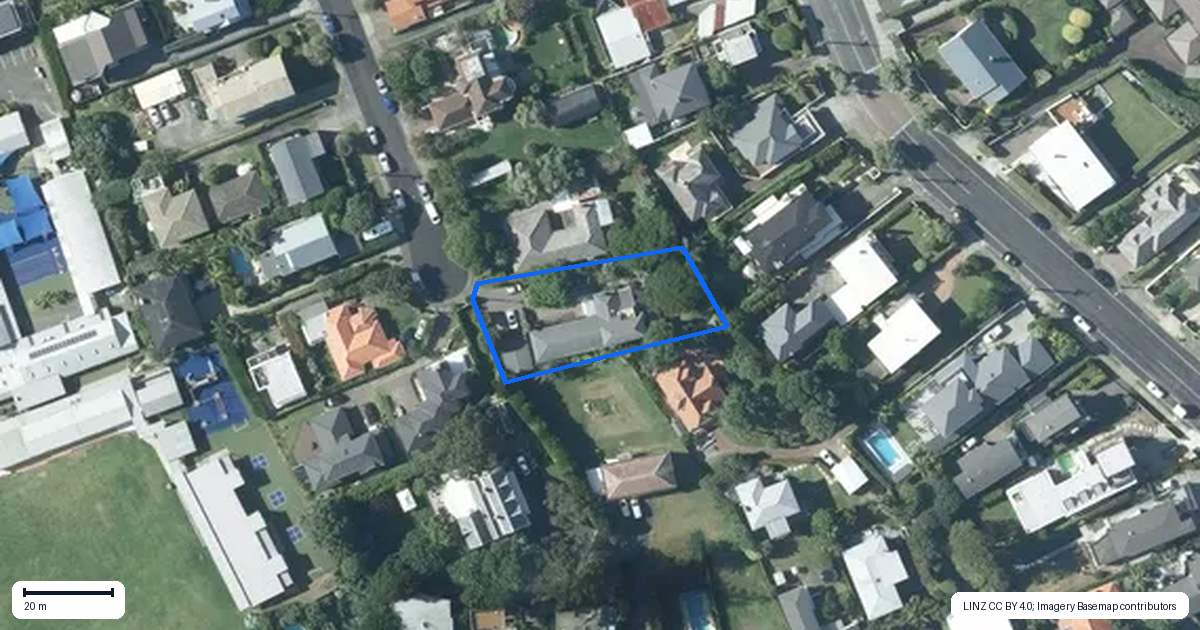 Property context map for 14 Maleme Avenue, Belmont, Auckland