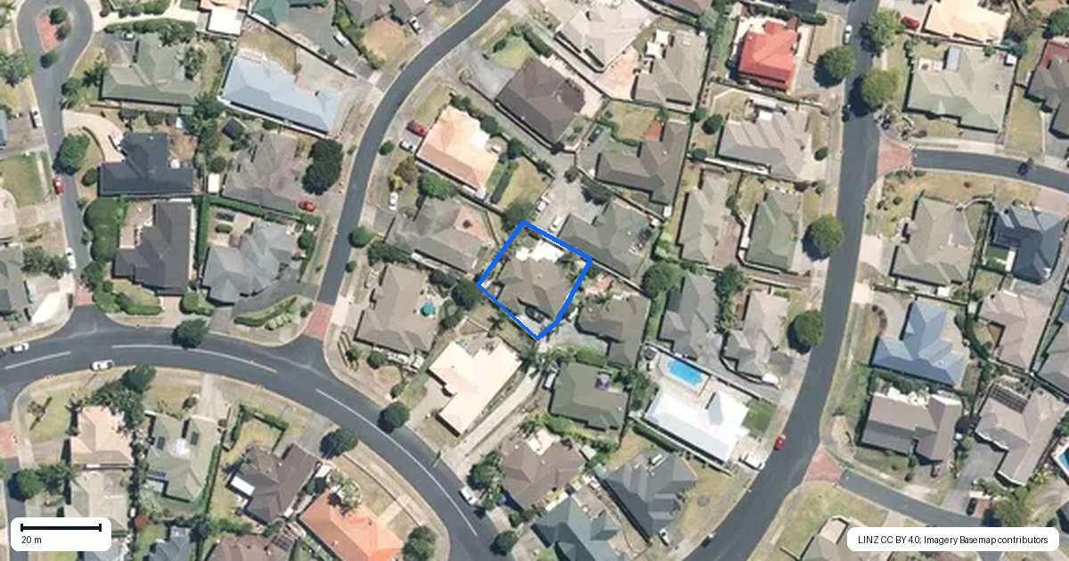 Property context map for 18 Moyrus Crescent, East Tamaki Heights, Auckland