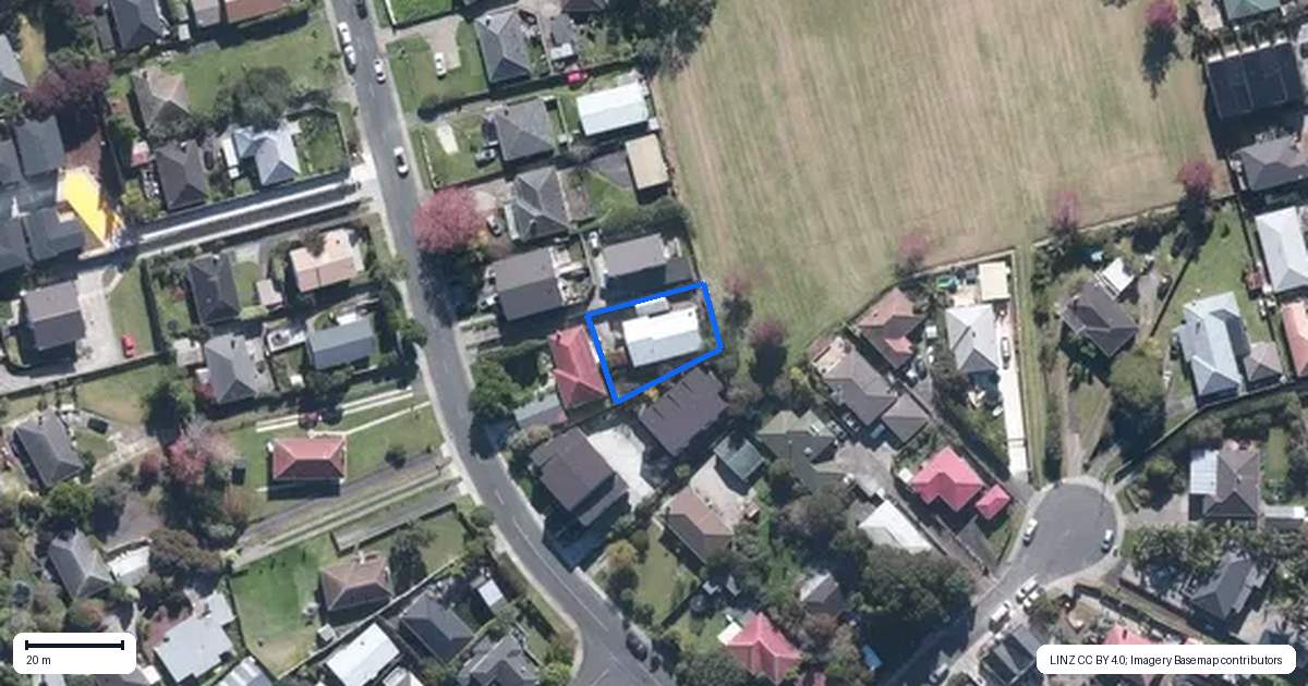Property context map for 69A Kervil Avenue, Te Atatu Peninsula, Auckland