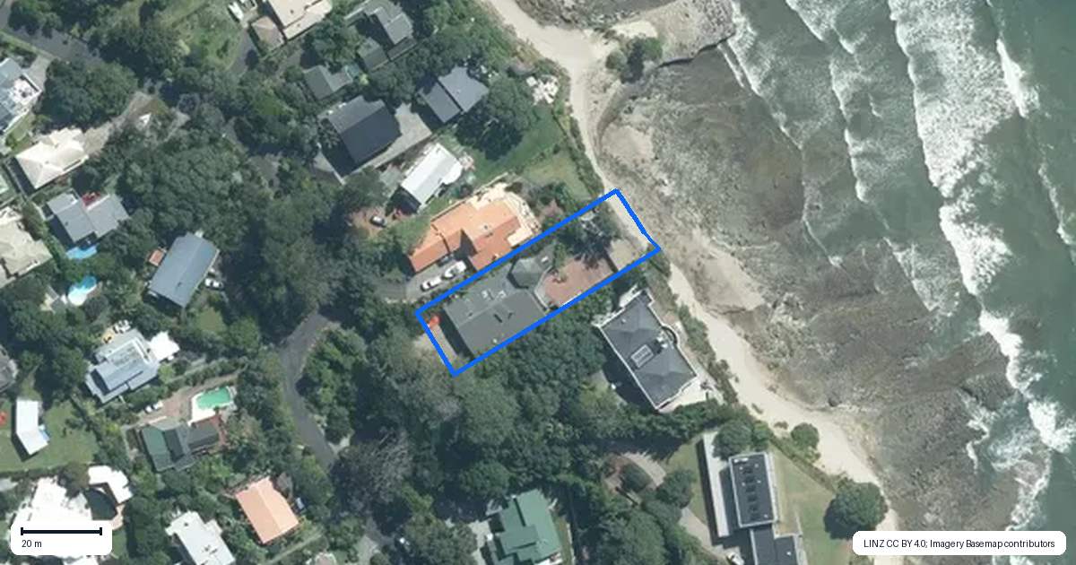 Property context map for 72 Cliff Road, Torbay, Auckland