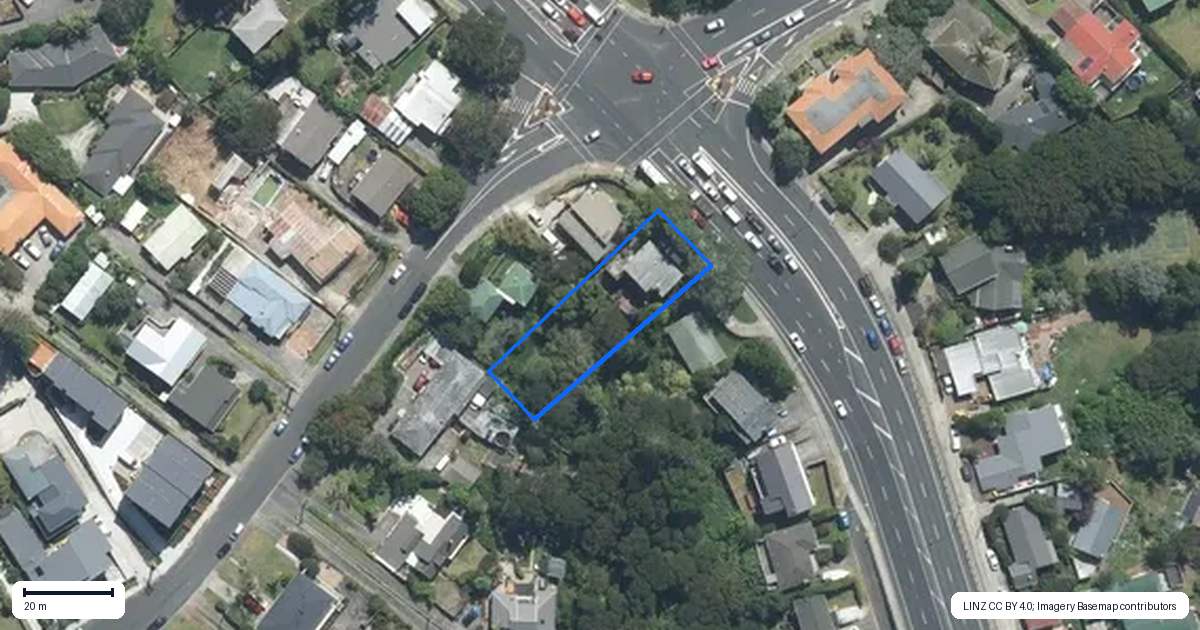 Property context map for 616 Glenfield Road, Bayview, Auckland