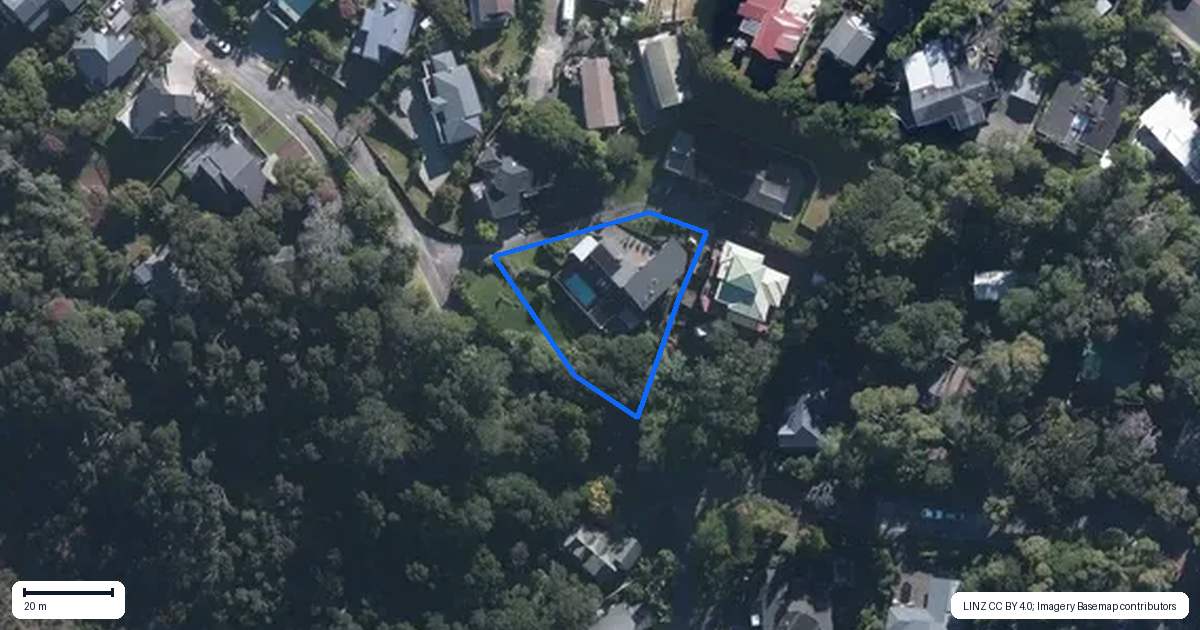 Property context map for 92 Pemberton Avenue, Bayview, Auckland