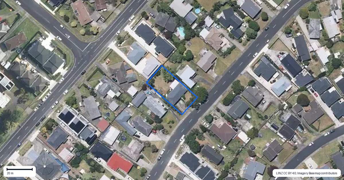 Property context map for 74 Angelo Avenue, Howick, Auckland