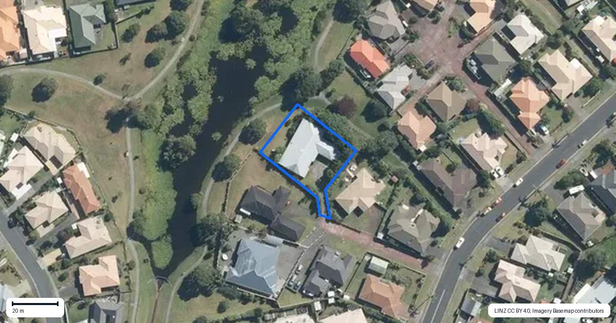 Property context map for 9 Lakeside Drive, Orewa