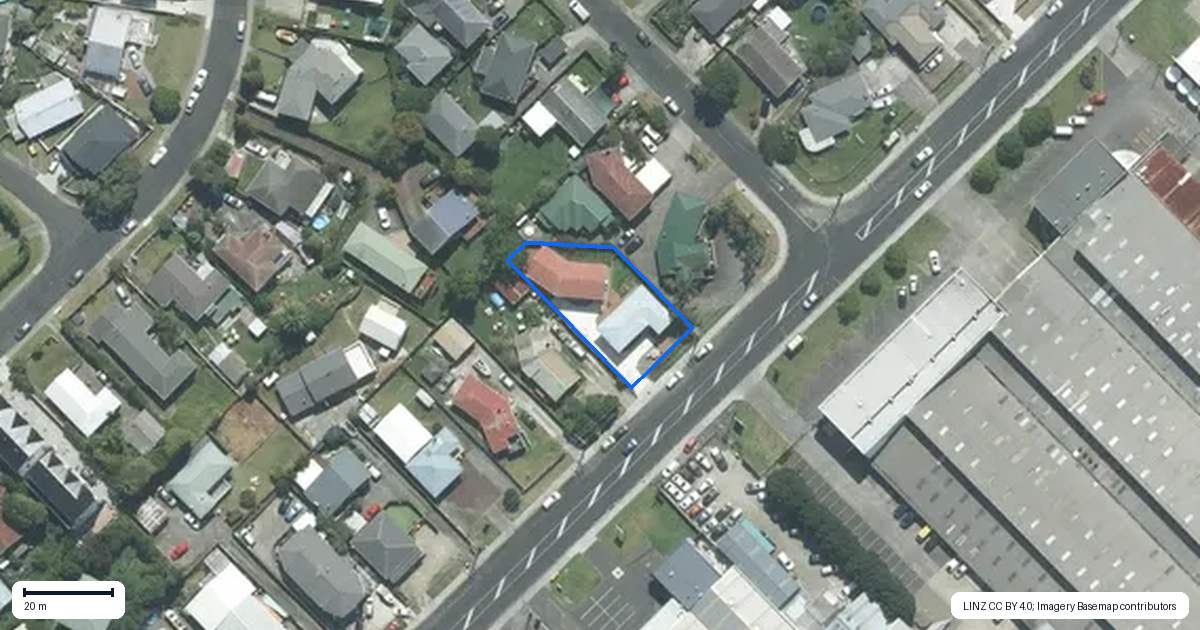 Property context map for 210 Archers Road, Glenfield, Auckland