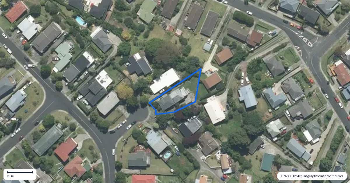 Property context map for 8B Havana Place, Glenfield, Auckland