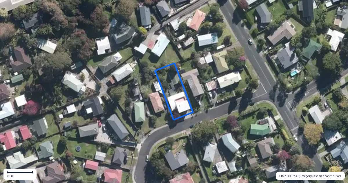 Property context map for 5 Roseneath Place, Birkdale, Auckland