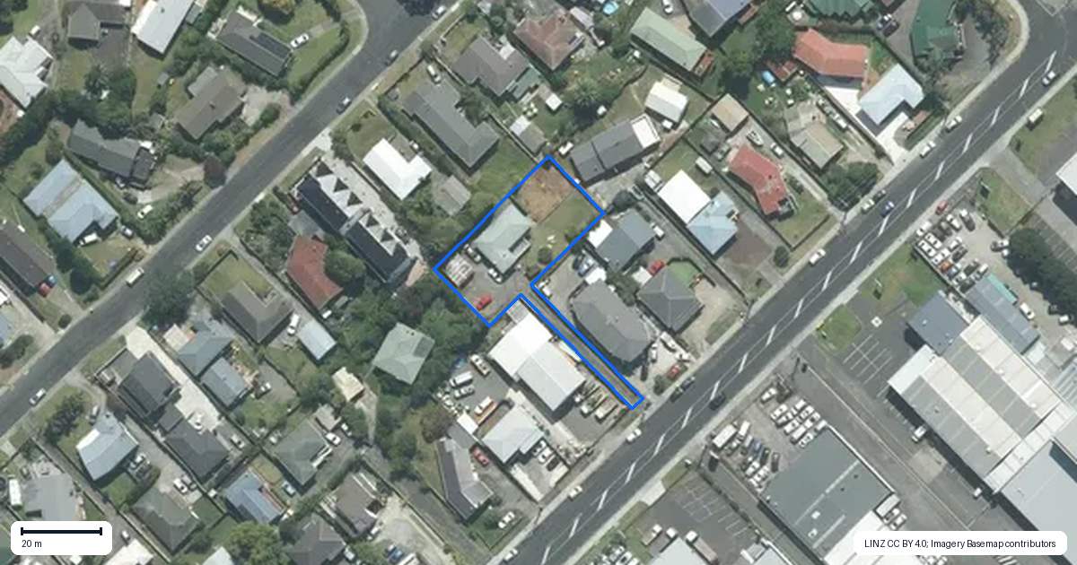 Property context map for 196 Archers Road, Glenfield, Auckland
