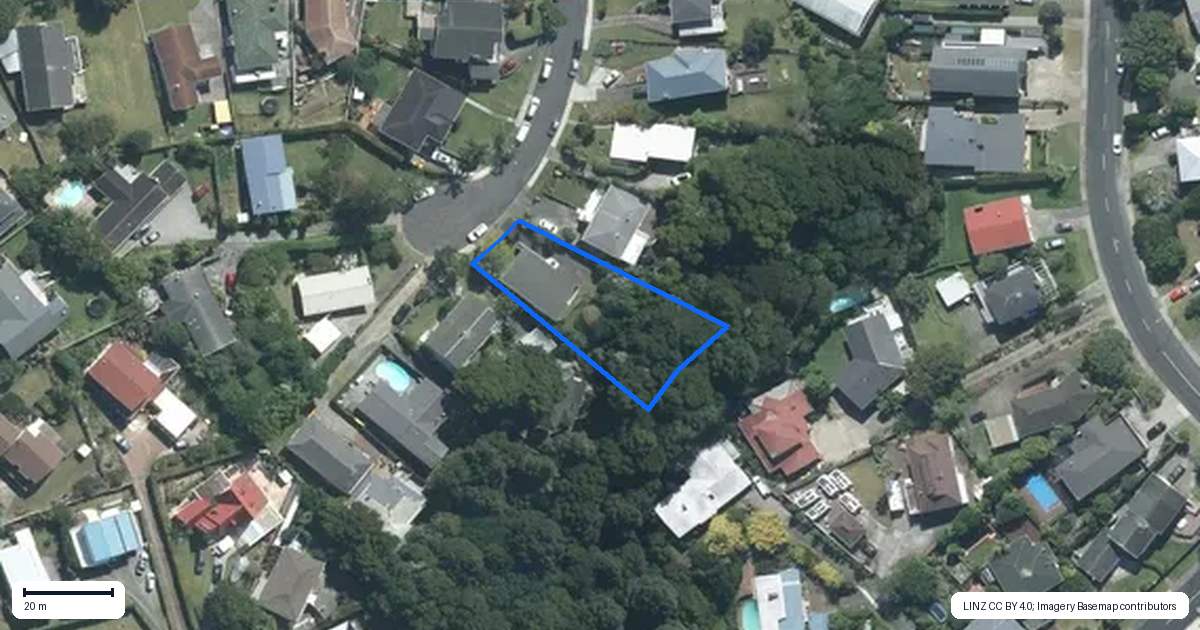 Property context map for 12 Nicholson Place, Hillcrest, Auckland