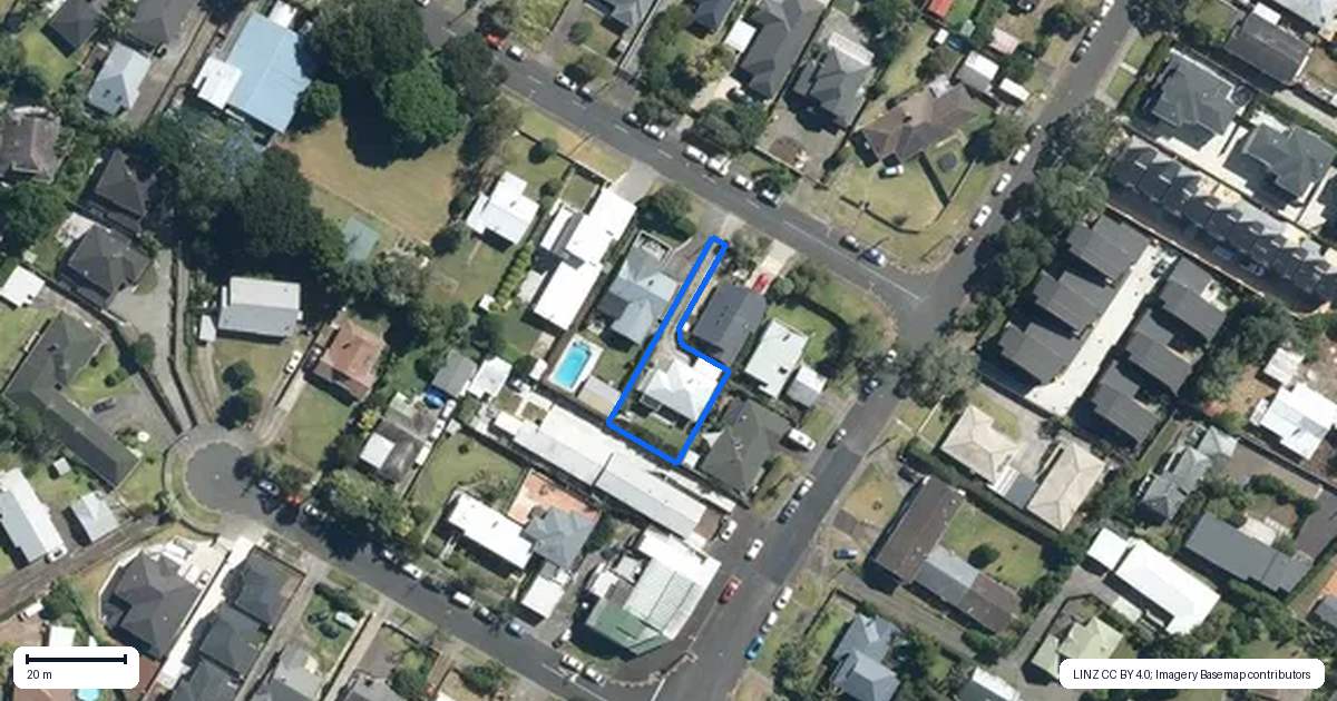 Property context map for 35 Massey Avenue, Greenlane, Auckland