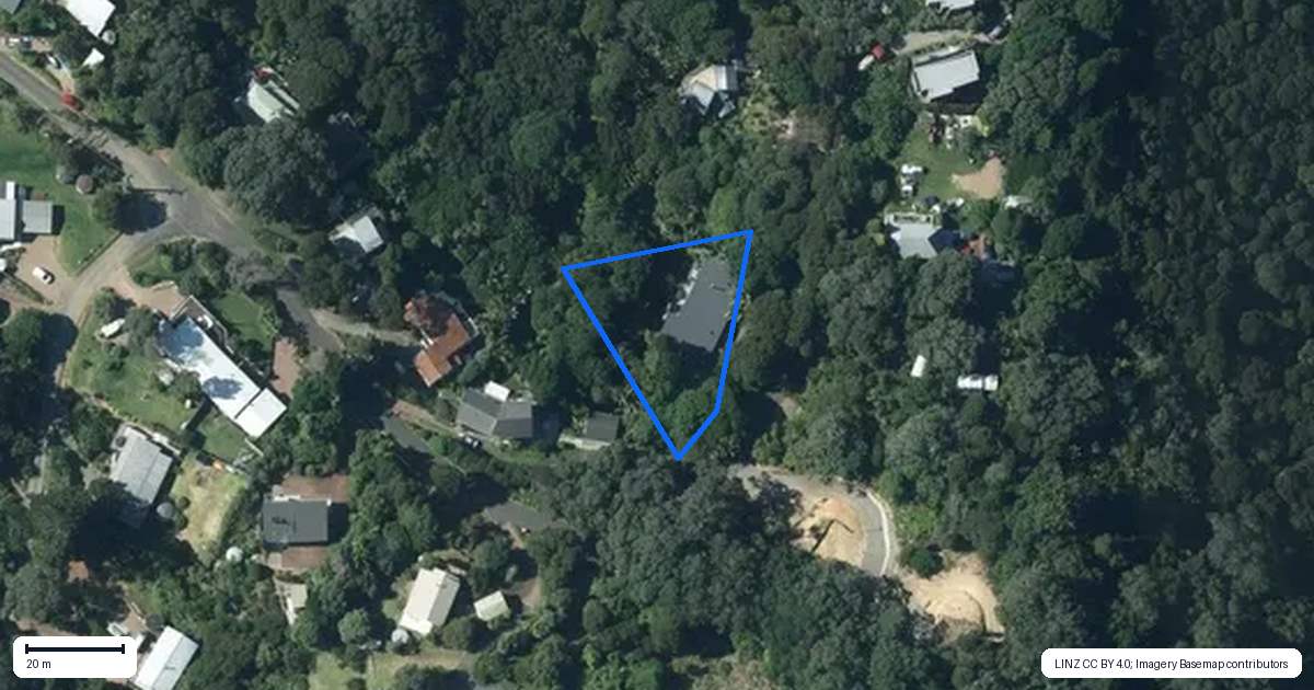 Property context map for 45 Victoria Road South, Onetangi, Waiheke Island