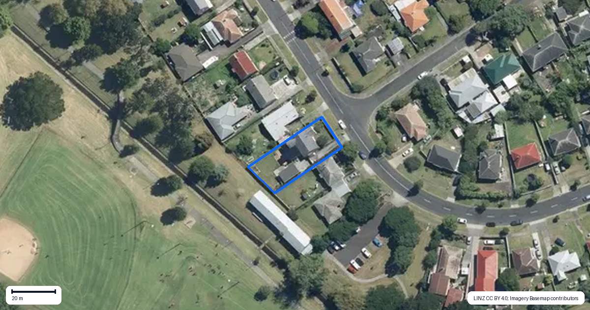 Property context map for 37 Gifford Avenue, Wesley, Auckland