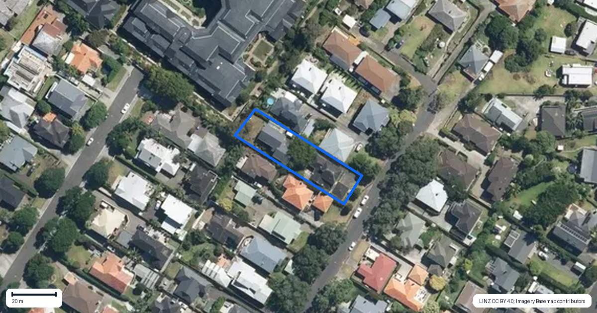Property context map for 16B Irirangi Road, Greenlane, Auckland