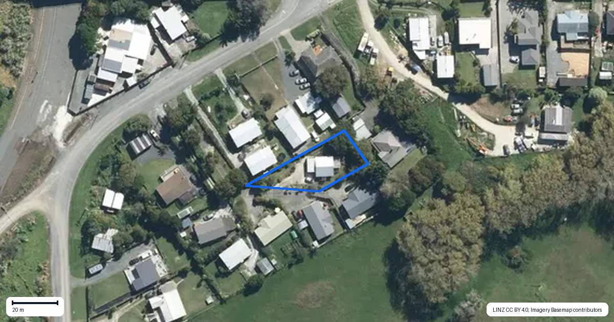 Property context map for 4/8 Centennial Park Road, Wellsford