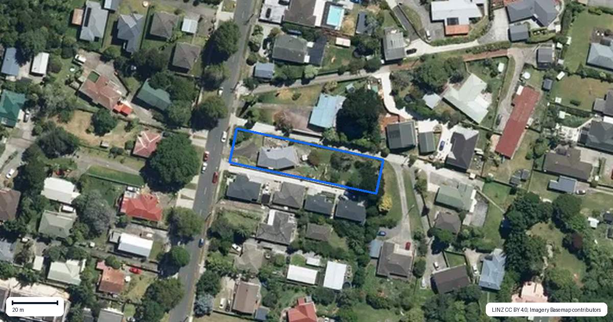 Property context map for 84 Woodglen Road, Glen Eden, Auckland