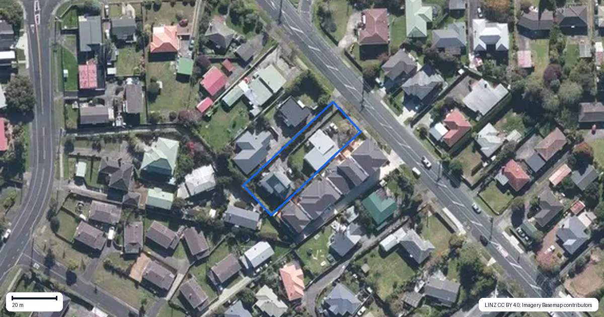 Property context map for 686 Te Atatu Road, Te Atatu Peninsula, Auckland