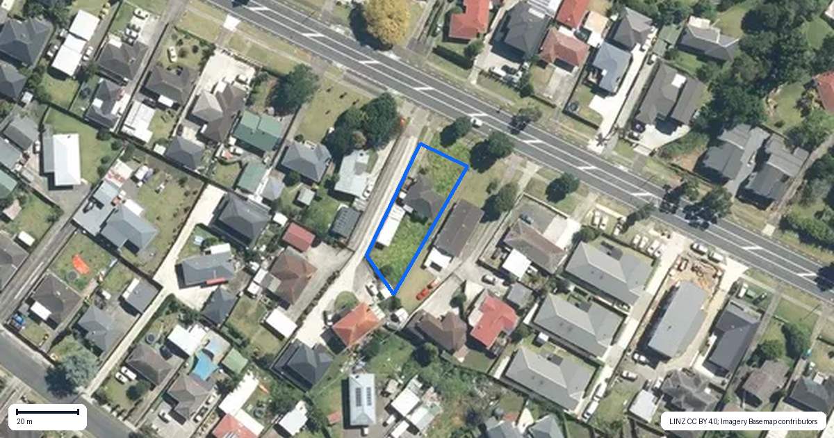Property context map for 84 Buckland Road, Mangere East, Auckland
