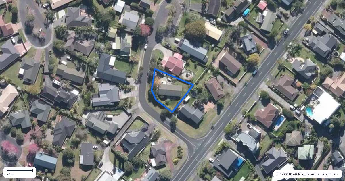 Property context map for 3 Raphael Place, West Harbour, Auckland