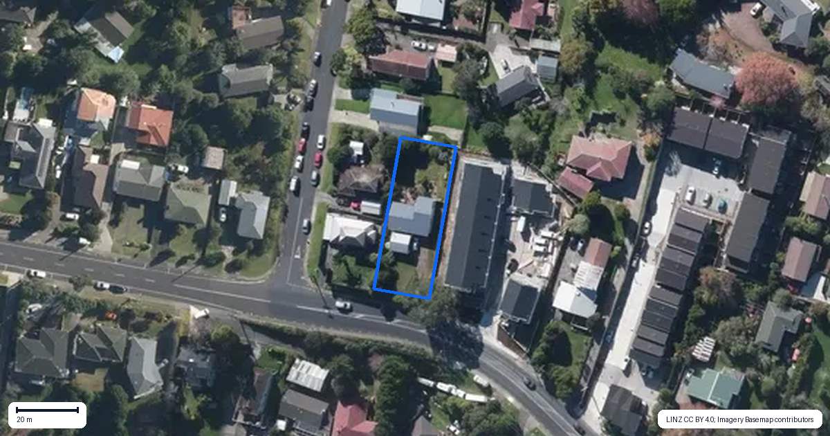 Property context map for 253 Don Buck Road, Massey, Auckland