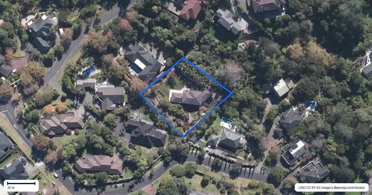 Property context map for 12 Oakford Park Crescent, Greenhithe, Auckland
