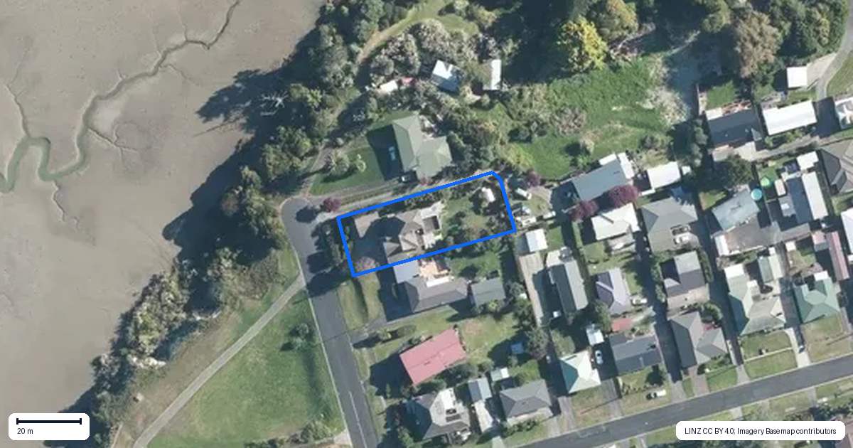 Property context map for 43 View Road, Waiuku