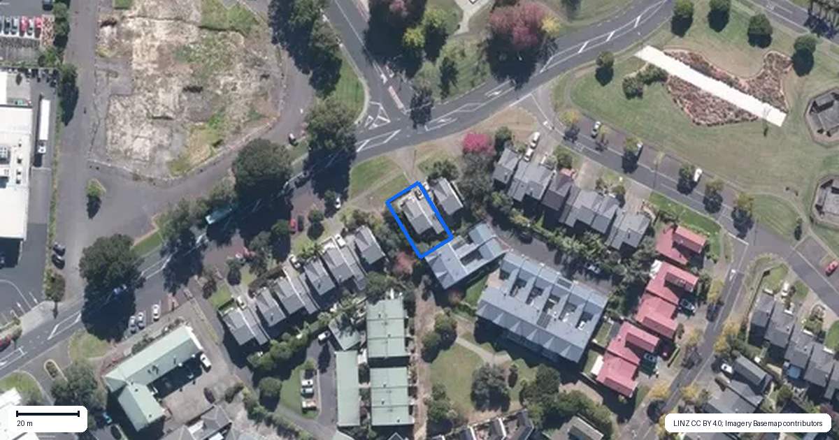 Property context map for 52 Gunner Drive, Te Atatu Peninsula, Auckland