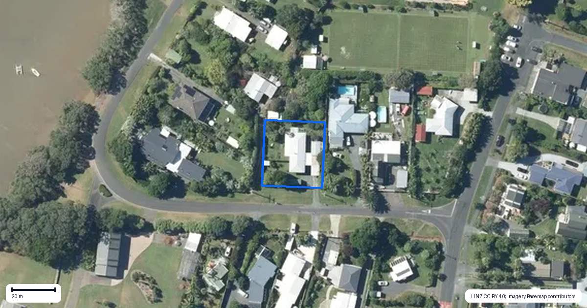 Property context map for 7 Riverside Drive, Point Wells