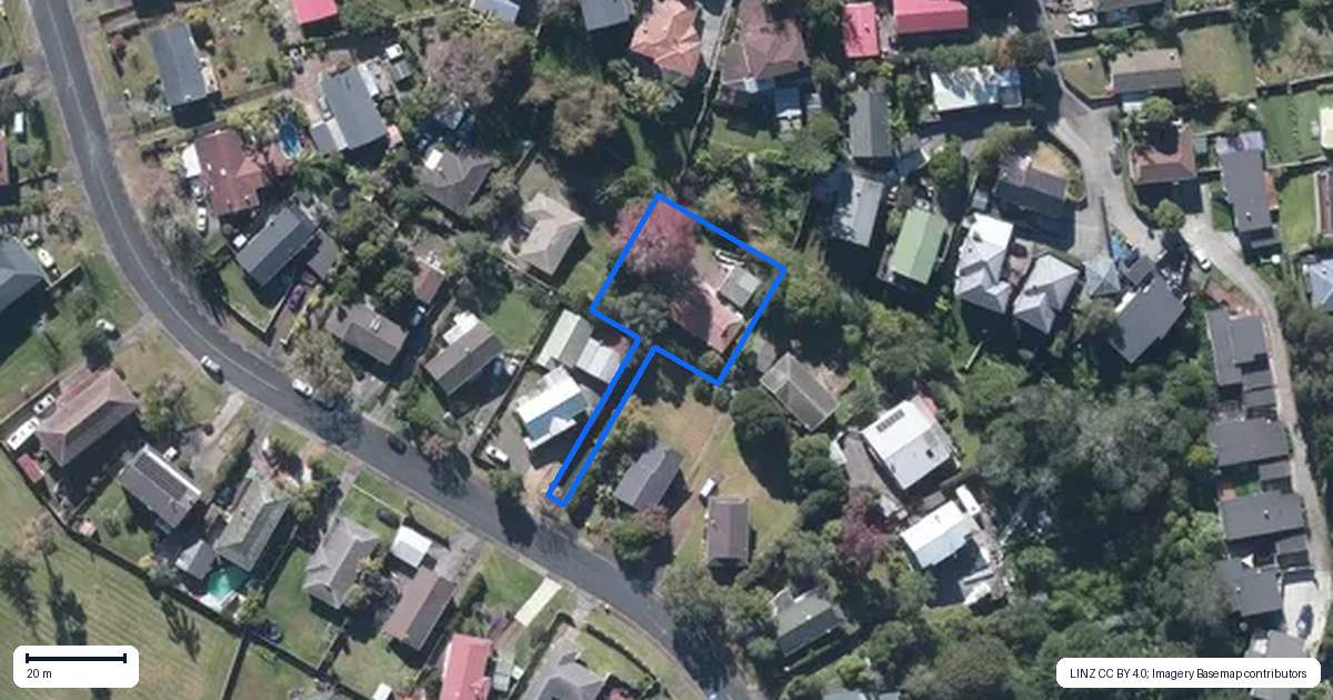 Property context map for 42 Anich Road, Massey, Auckland