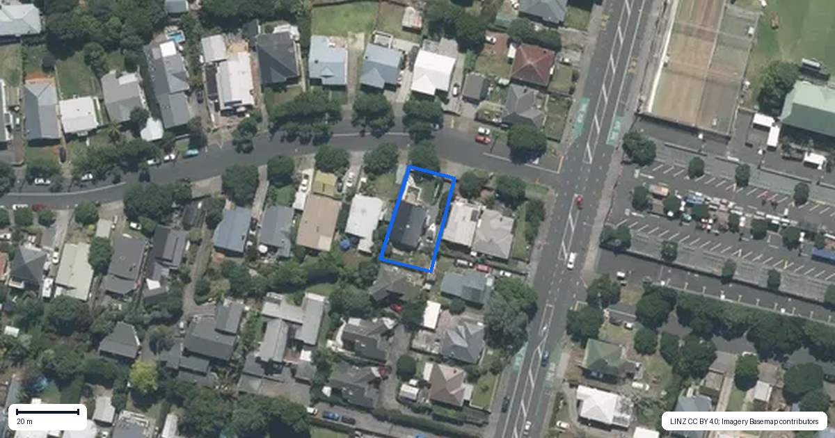 Property context map for 2 Altham Avenue, Mount Eden, Auckland