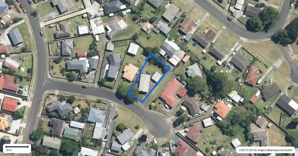 Property context map for 10 Humphreys Place, Mangere, Auckland