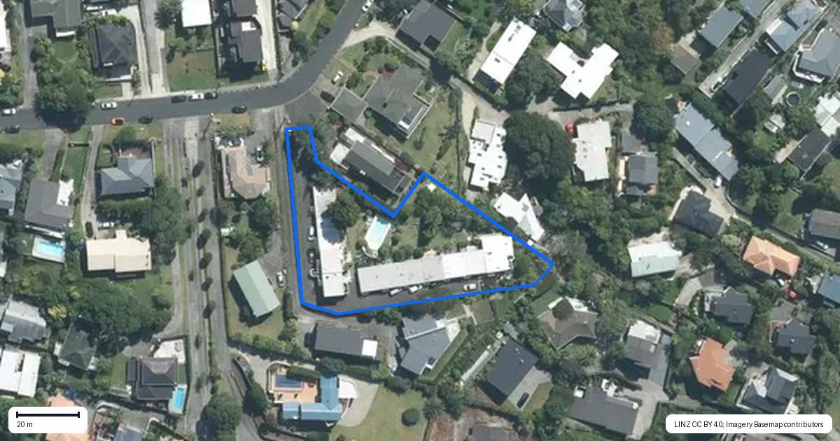 Property context map for 14/18 Parr Terrace, Castor Bay, Auckland