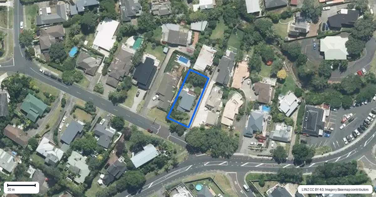 Property context map for 5 Lyons Avenue, Murrays Bay, Auckland