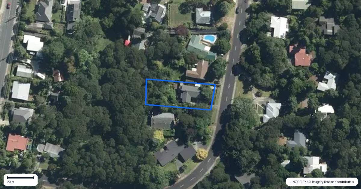 Property context map for 68 Woodfern Crescent, Titirangi, Auckland