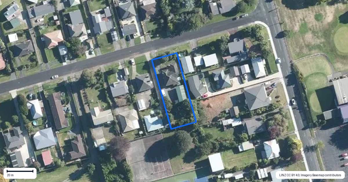 Property context map for 17 Howden Street, Waiuku