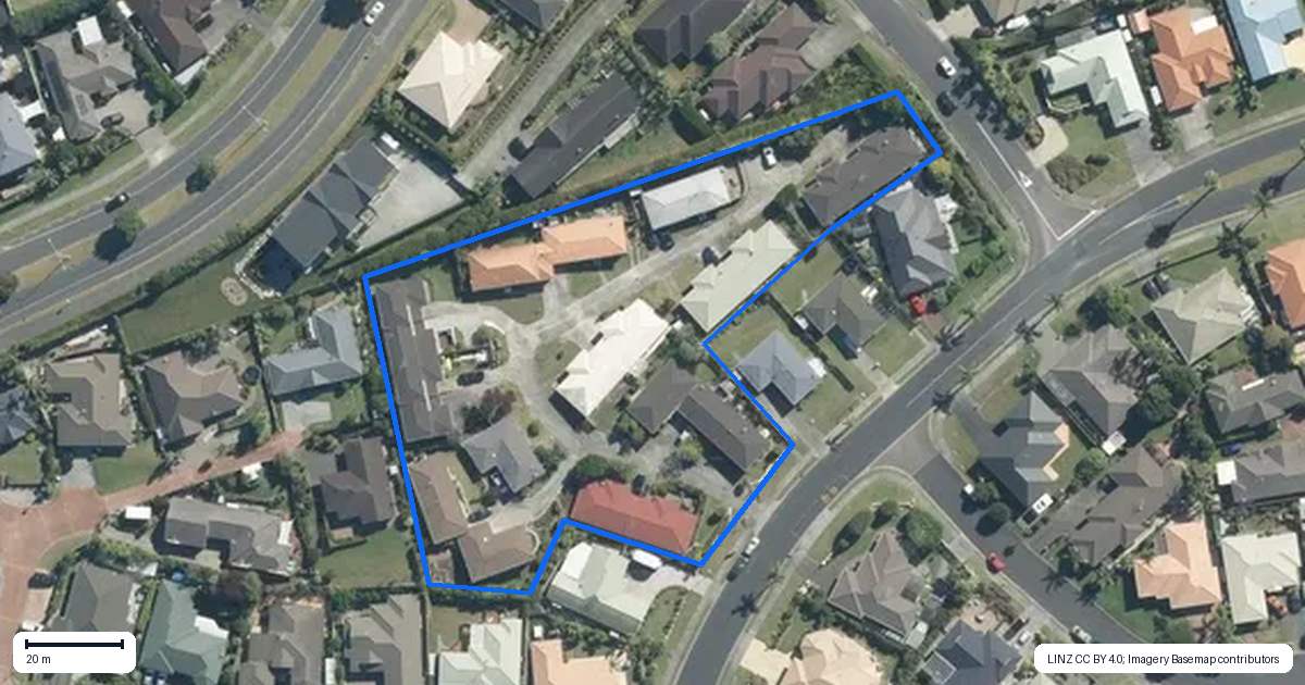 Property context map for 130A Lakeside Drive, Orewa