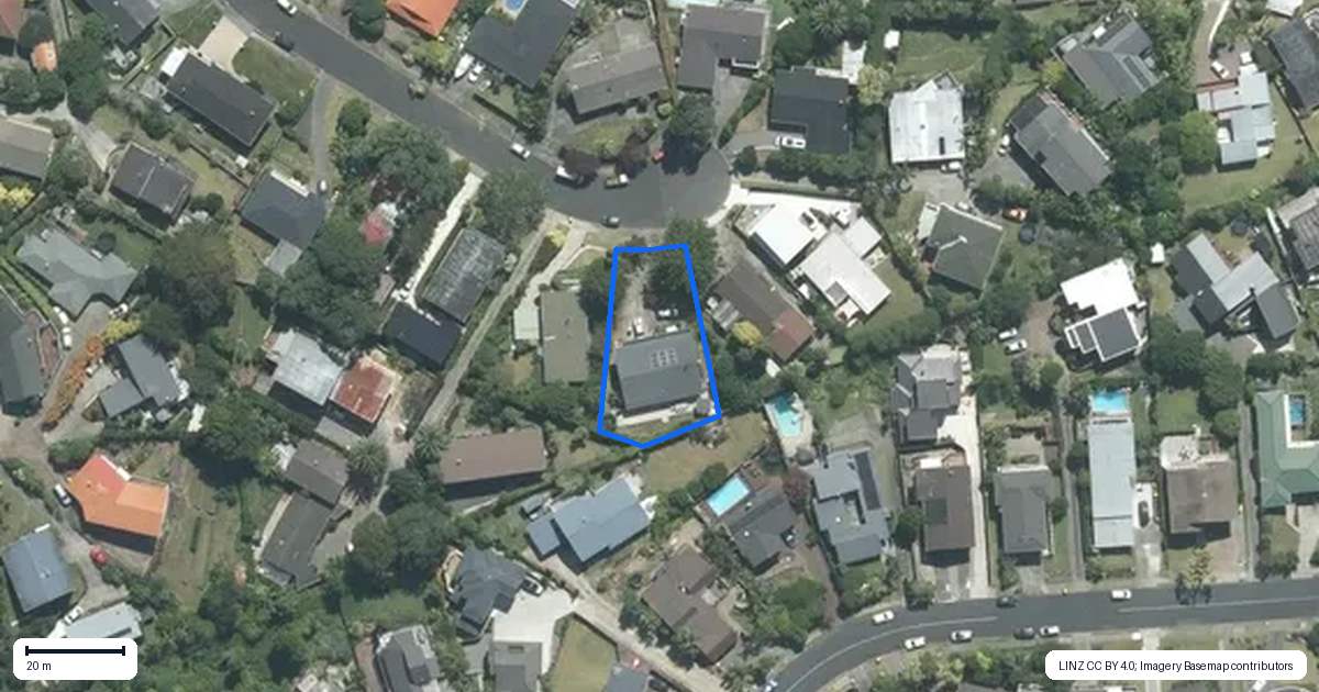 Property context map for 20 Surville Place, Mairangi Bay, Auckland