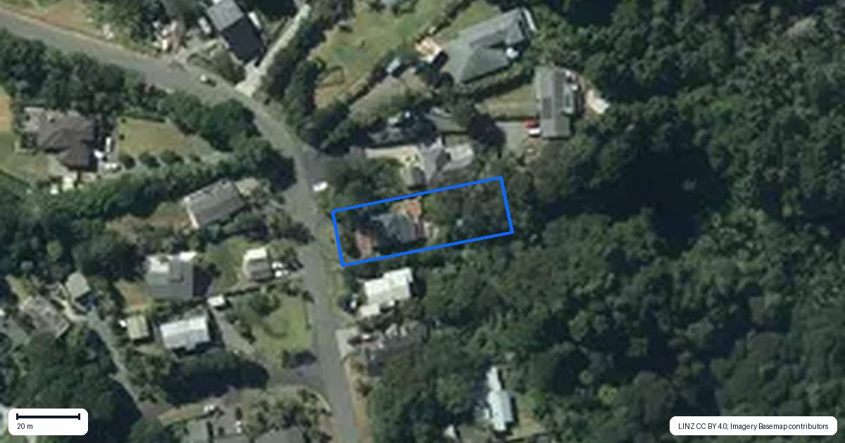 Property context map for 27 Awhiorangi Promenade, Swanson, Auckland