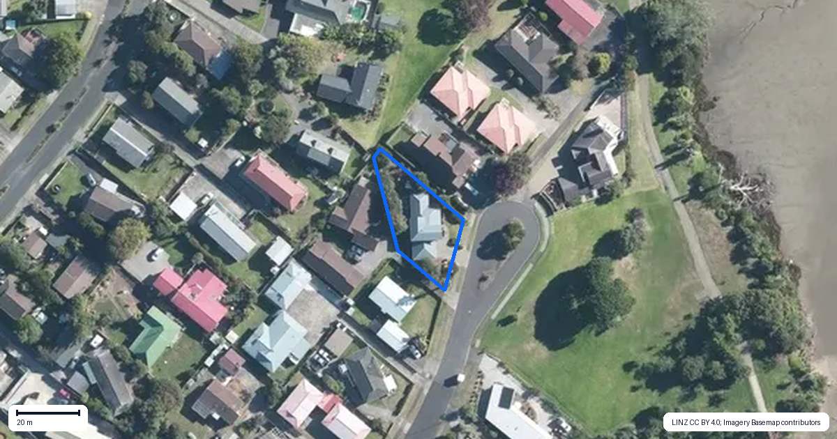 Property context map for 54 Edgewater Parade, Waiuku