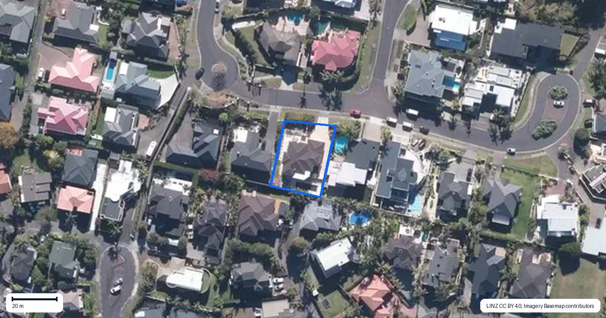 Property context map for 5 Courtneys, West Harbour, Auckland