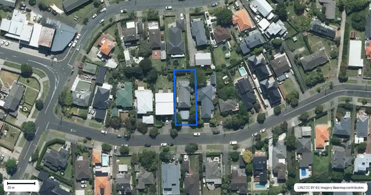 Property context map for 12 Harapaki Road, Meadowbank, Auckland